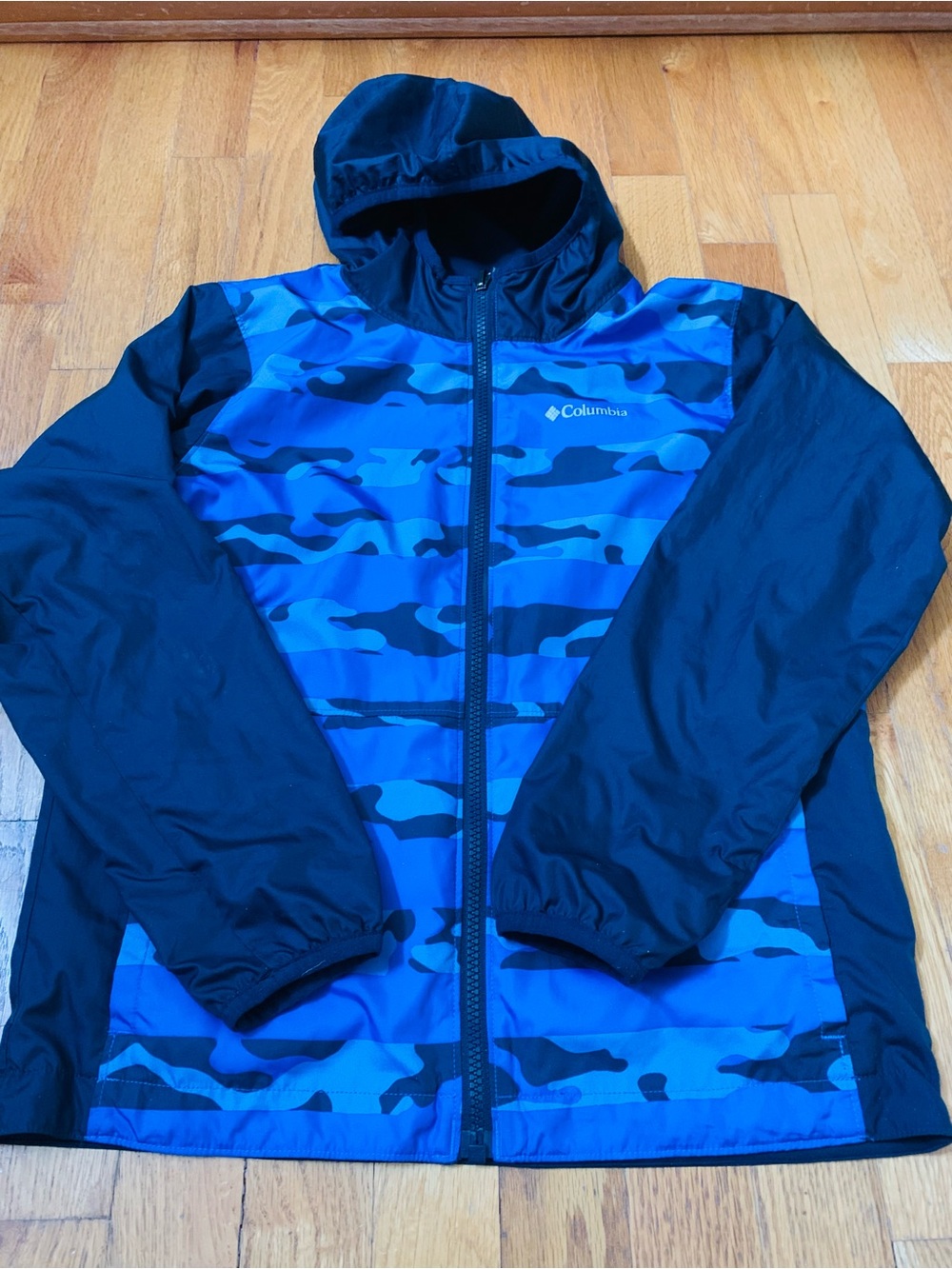 Columbia Boys L (14/16) Reversible Camo Pixel Grabber Jacket , Like New